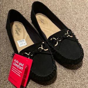 NWT BLACK LOAFER FLATS